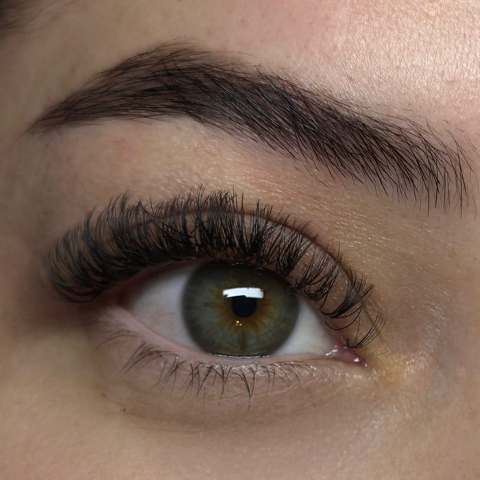 Lash extensions by Naahi